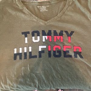 Women’s..Tommy Hilfiger..relaxed fit tshirt..size XXL…good used condition